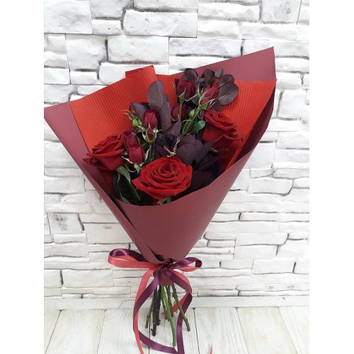 Купить на заказ Букет из 3 красных роз с доставкой в Семее