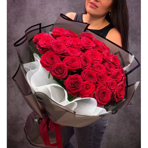 Купить на заказ Букет из 35 красных роз с доставкой в Семее