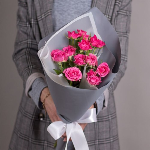 Купить на заказ Букет из 3 кустовых роз с доставкой в Семее