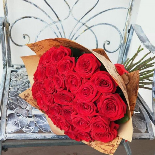 Купить на заказ Букет из 31 красной розы с доставкой в Семее