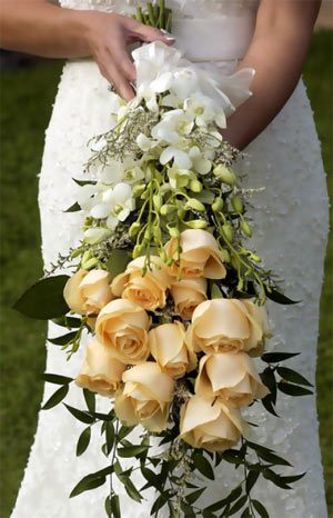 Какие цветы подарить на свадьбу